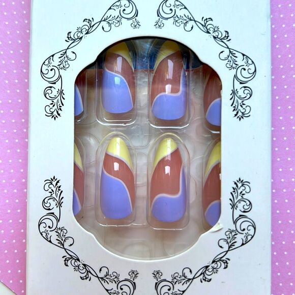 Beautiful Nail Abstract Purple and Beige Artificial Nails - Picture 2 of 3